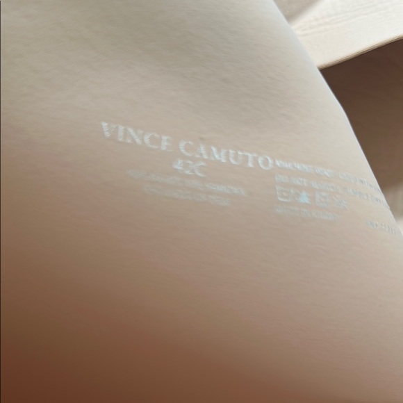 Vince Camuto Tan Seamless T-Shirt Bra - Picture 2 of 2